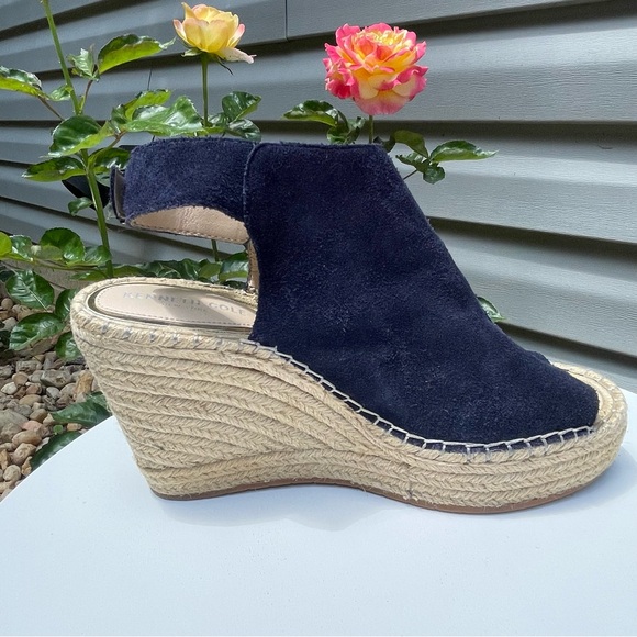 Kenneth Cole Olivia Navy Blue Suede Wedge Platform Sandal Size 9.5M - Picture 1 of 10